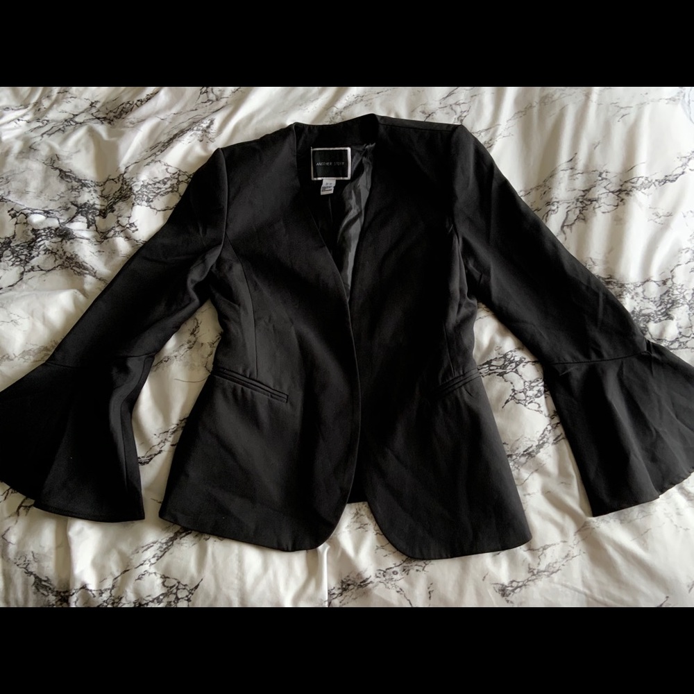 Another story Black blazer